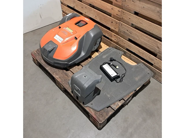 Robotmaaier, husqvarna, automower 550, 2018 - afbeelding 1 van  22