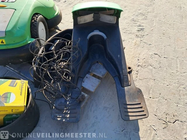 Robotmaaier met laadstation, viking, mi 555.0 c, 2011 - afbeelding 3 van  15