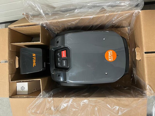 Robotmaaier stihl, imow 3 evo, donkergrijs / antraciet - afbeelding 2 van  3