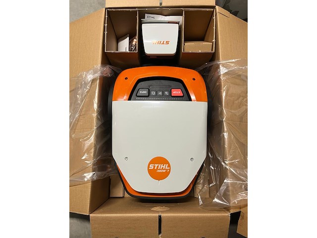 Robotmaaier stihl, imow 7 - afbeelding 2 van  3