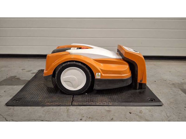 Robotmaaier stihl, rmi 422.0, 2019 - afbeelding 1 van  8