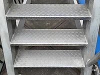 Robuuste aluminium trap - afbeelding 4 van  4