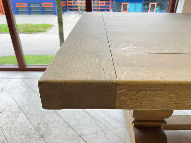 Robuuste houten eetkamertafel - afbeelding 6 van  6