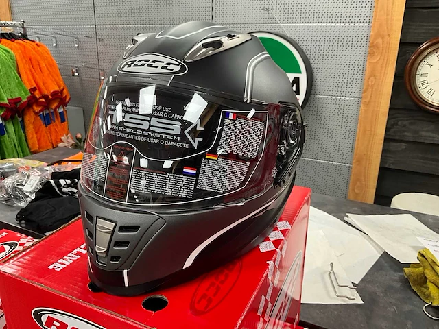 Rocc 485 motorhelm maat xl - afbeelding 1 van  11