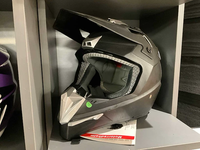 Rocc 720 motorhelm xl - afbeelding 1 van  3
