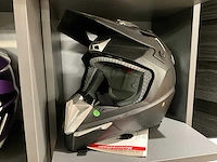 Rocc 720 motorhelm xl - afbeelding 1 van  3