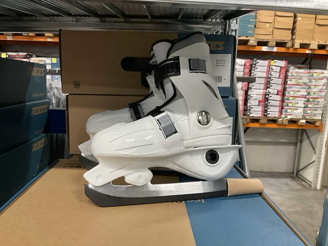 Roces mck ii f verstelbare schaatsen maat 25-29 (9x) - afbeelding 1 van  4