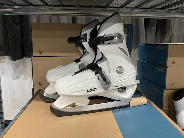 Roces mck ii f verstelbare schaatsen maat 30-35 (10x) - afbeelding 1 van  3
