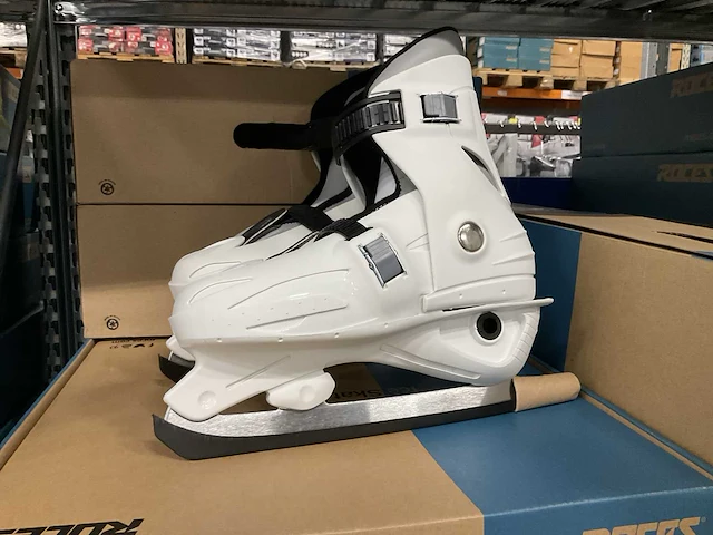 Roces mck ii f verstelbare schaatsen maat 36-40 (10x) - afbeelding 1 van  3