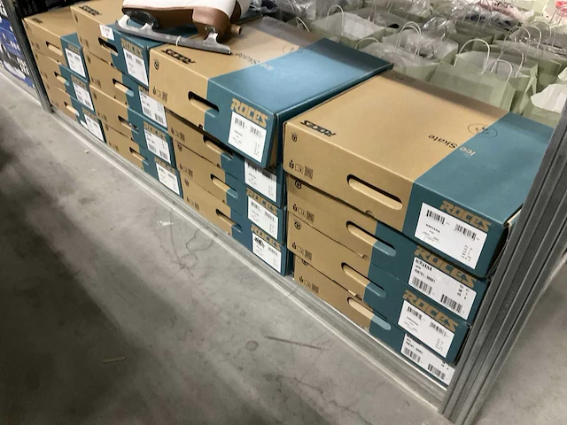 Roces nirvana schaatsen diverse maten (15x) - afbeelding 4 van  8