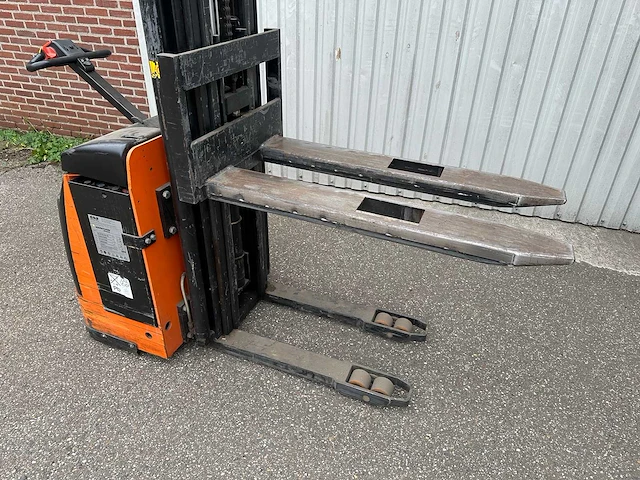 Rocla - trev 4300 elektrische stapelaar 1600kg accu 2017 hefhoogte: 4.3 meter uren: 317 - 2003 - afbeelding 11 van  12