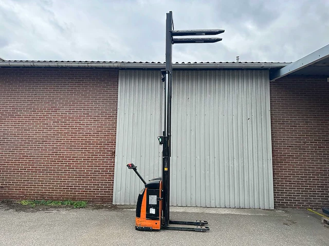 Rocla - trev 4300 elektrische stapelaar 1600kg accu 2017 hefhoogte: 4.3 meter uren: 317 - 2003 - afbeelding 1 van  12