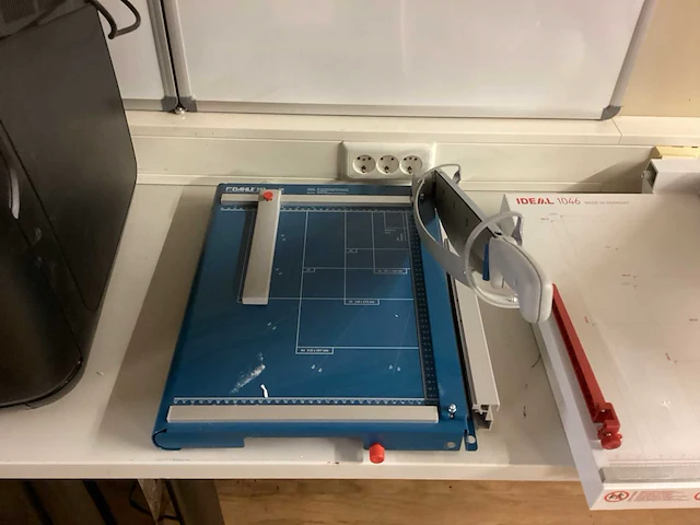 Rodahle 565 snijmachine - afbeelding 1 van  3