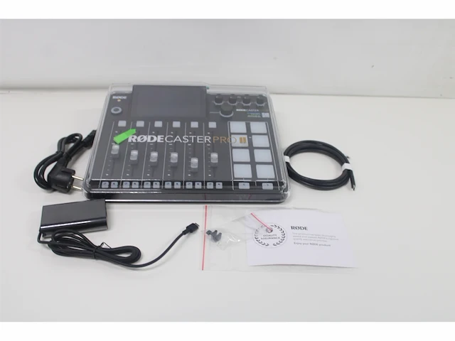Rode caster pro ii + rode cover 2 bundle - gentegreerde audioproductie studio - afbeelding 2 van  3