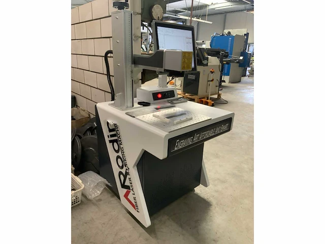 Rodin mc10030a lasergraveermachinr - afbeelding 3 van  8