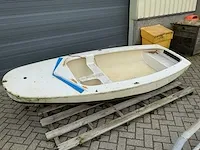Roeiboot/ zeilboot - afbeelding 2 van  7
