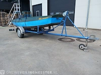 Roeiboot/visboot met trailer en 2 buitenboord motoren, blauw - afbeelding 9 van  43