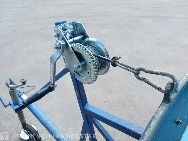 Roeiboot/visboot met trailer en 2 buitenboord motoren, blauw - afbeelding 11 van  43