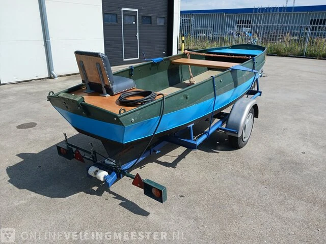 Roeiboot/visboot met trailer en 2 buitenboord motoren, blauw - afbeelding 34 van  43
