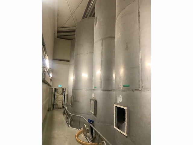 Roestvaststalen silo(5x) met 1 stoffilter en 2 productblowers - afbeelding 4 van  23