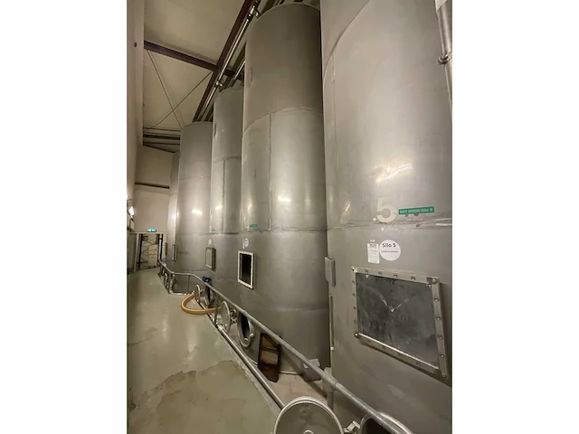 Roestvaststalen silo(5x) met 1 stoffilter en 2 productblowers - afbeelding 12 van  23