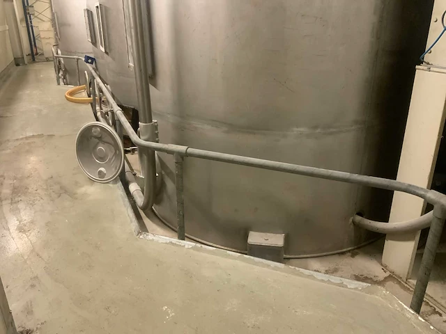 Roestvaststalen silo(5x) met 1 stoffilter en 2 productblowers - afbeelding 19 van  23