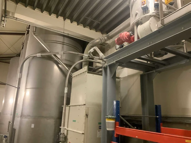 Roestvaststalen silo(5x) met 1 stoffilter en 2 productblowers - afbeelding 21 van  23