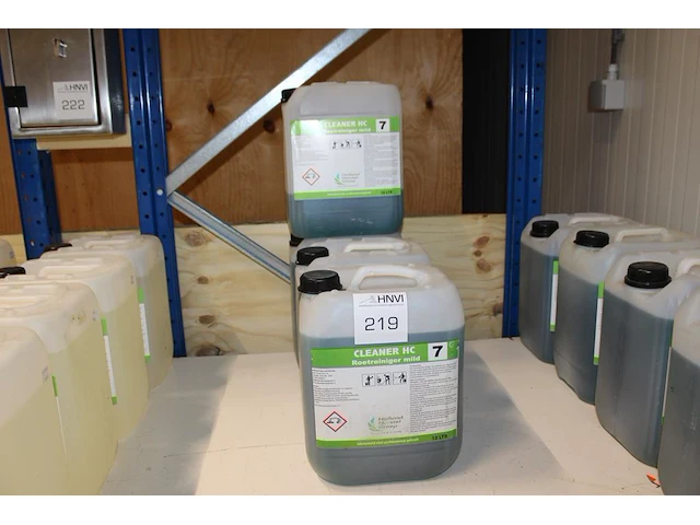 Roetreininger mild cleaner hc 7. 3 flacons. - afbeelding 1 van  3