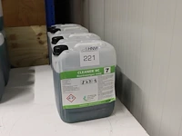 Roetreininger mild cleaner hc 7. 4 flacons. - afbeelding 1 van  3