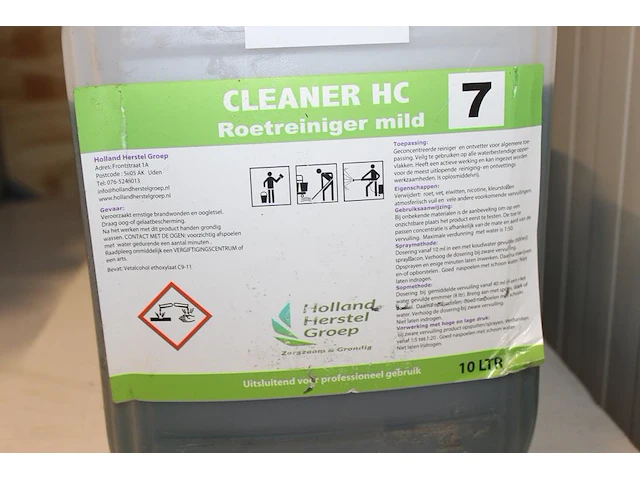 Roetreininger mild cleaner hc 7. 4 flacons. - afbeelding 3 van  3