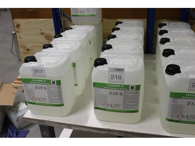 Roetreininger strong cleaner h 8. 5 flacons. - afbeelding 1 van  3