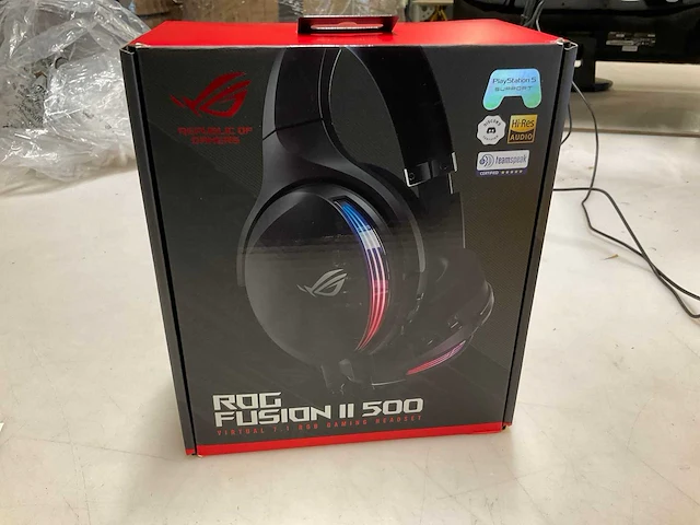 Rog fusion ii 500 koptelefoon - afbeelding 1 van  2