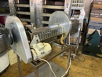 Roggebrood snijmachine broodsnijmachine - afbeelding 14 van  16