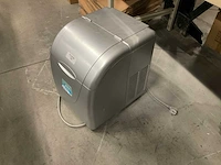 Rohs im002a ijsblokjesmachine - afbeelding 1 van  4