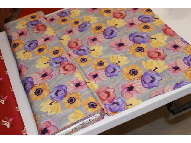 Rol stof 1 rol bloem n140 breed 110 gr 11 meter - afbeelding 1 van  5