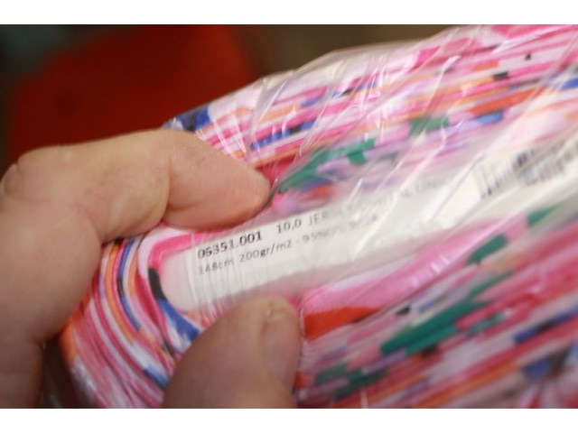 Rol stof 1 rol unicorn 145 breed 200 gr 10 meter - afbeelding 3 van  5