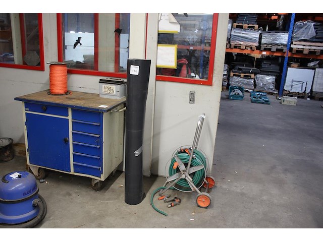 Rol stucloper met breedte 135 cm. - afbeelding 1 van  2