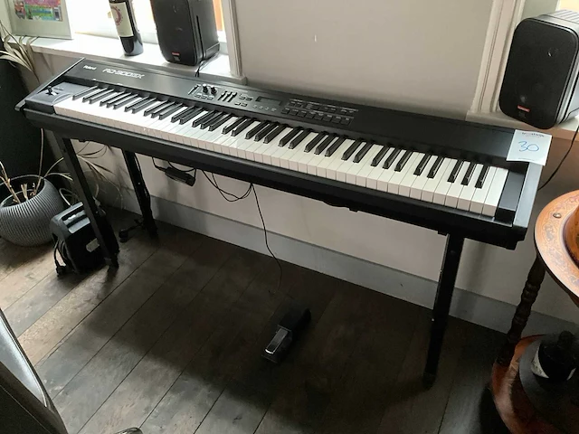 Roland rd-300gx keyboard - afbeelding 1 van  7