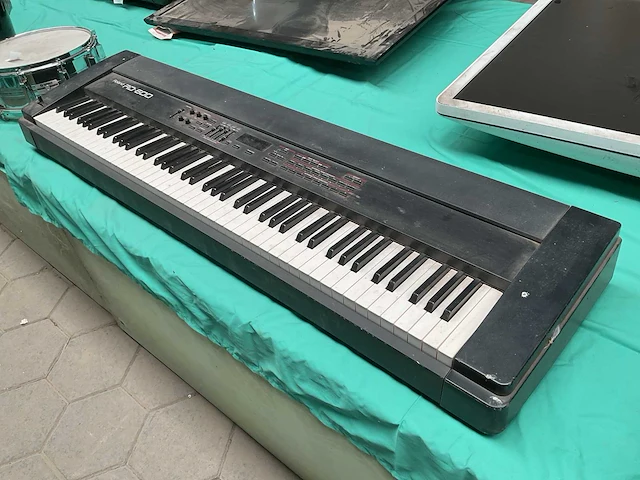 Roland rd-600 stage piano - afbeelding 3 van  6