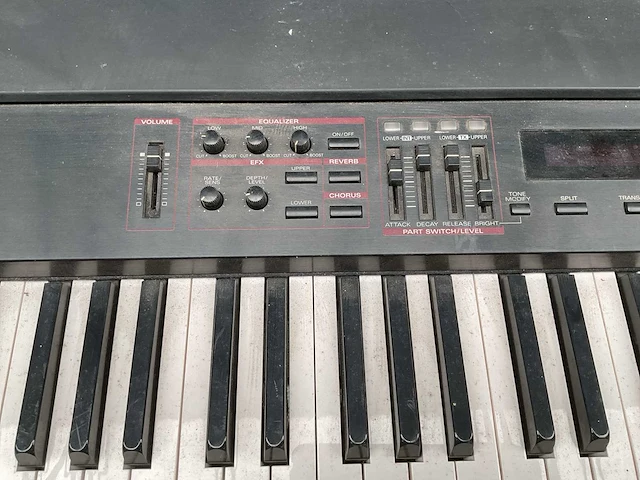 Roland rd-600 stage piano - afbeelding 6 van  6