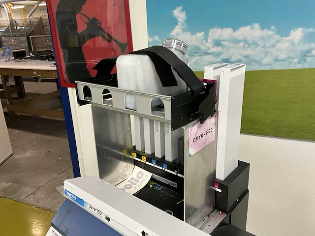 Roland versacamm vs-640 plotter/cutter 64” - afbeelding 6 van  11