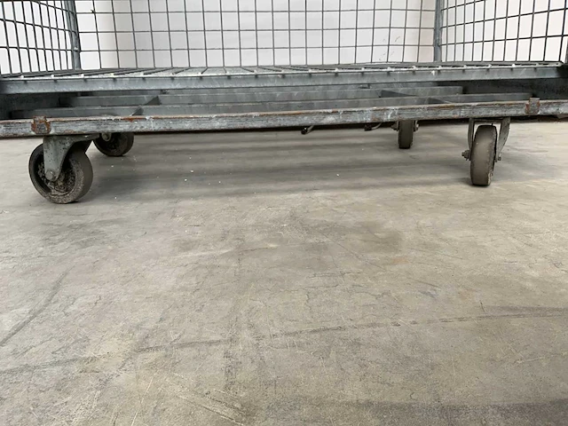 Rolcontainer gegalvaniseerd 1100x650x1890mm (3x) - afbeelding 3 van  6