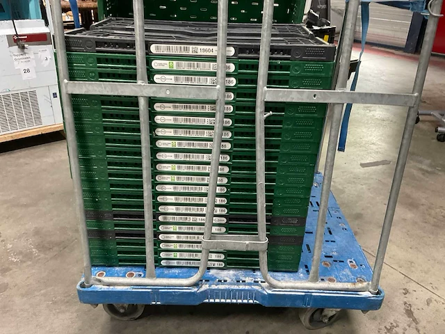 Rolcontainer inclusief kratten - afbeelding 5 van  5