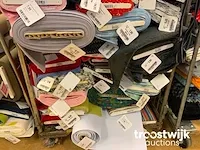 Rolcontainer met inhoud (c) - afbeelding 4 van  6
