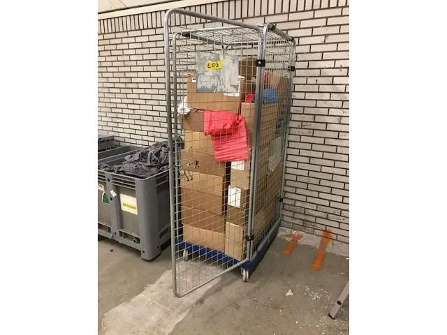 Rolcontainer met vuilniszakken - afbeelding 2 van  6