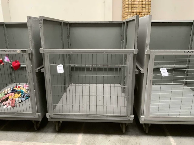 Rolcontainer - afbeelding 2 van  2