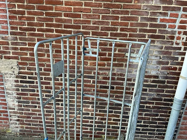 Rolcontainer - afbeelding 4 van  5