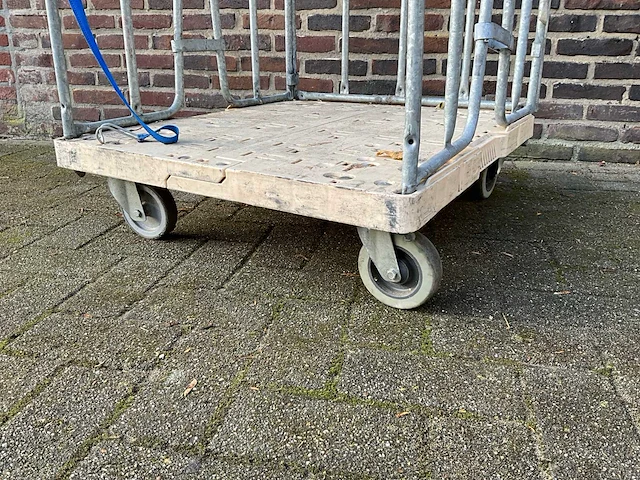 Rolcontainer - afbeelding 5 van  5