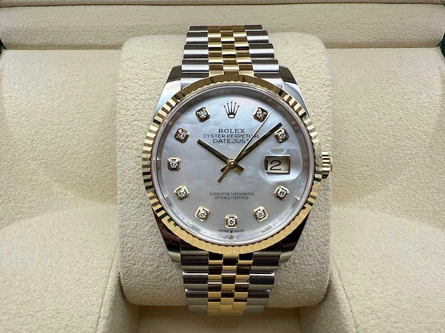 Rolex datejust 36 | 126233 | mother of pearl | 08-2025 | new - afbeelding 5 van  12
