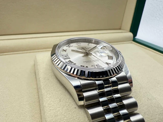 Rolex datejust 36 126234 | silver dial with diamonds | 09-2025 | new - afbeelding 10 van  12